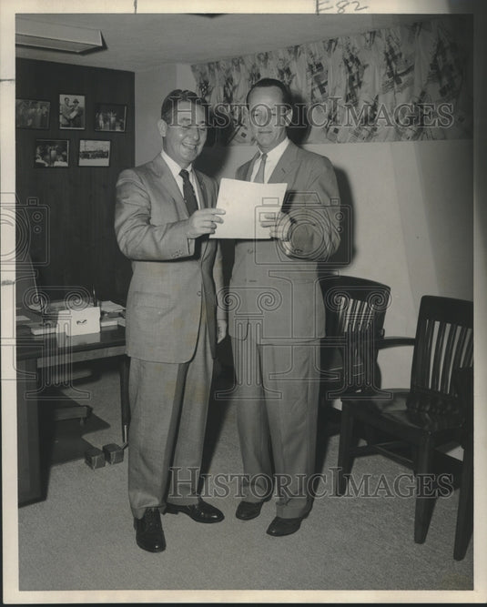 1957 Press Photo Proclamation - White Clover Week in the Jefferson Parish - Historic Images