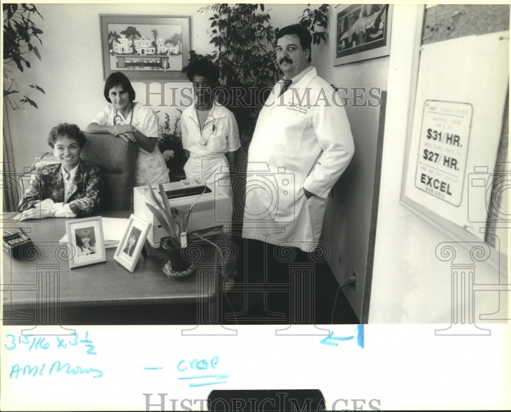 1990 Lauren Glonek of Excel Medical with some of her nurses - Historic Images