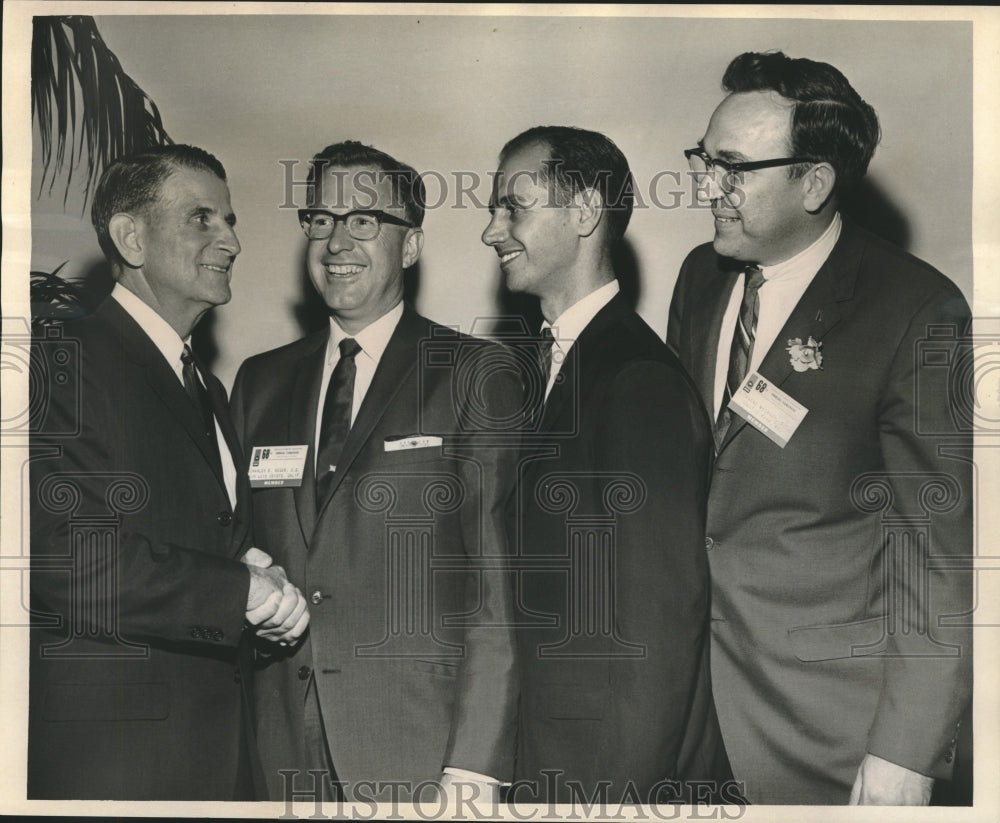 1965 Politicians And Doctors At Optometrists Convention, Jung Hotel - Historic Images