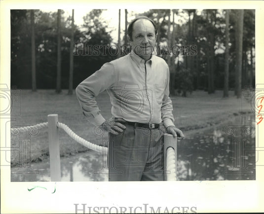 1988 Hamburger & Seafood Co. part owner Norris Gremillion in Folsom-Historic Images