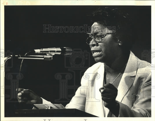 1983 Press Photo New Orleans resident Bernadine Gibson at City Council meeting - Historic Images