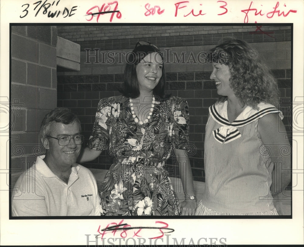 1990 Attendees to the Benjamin Franklin High School Alumni Reunion - Historic Images