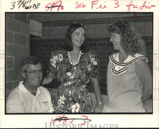 1990 Attendees to the Benjamin Franklin High School Alumni Reunion - Historic Images