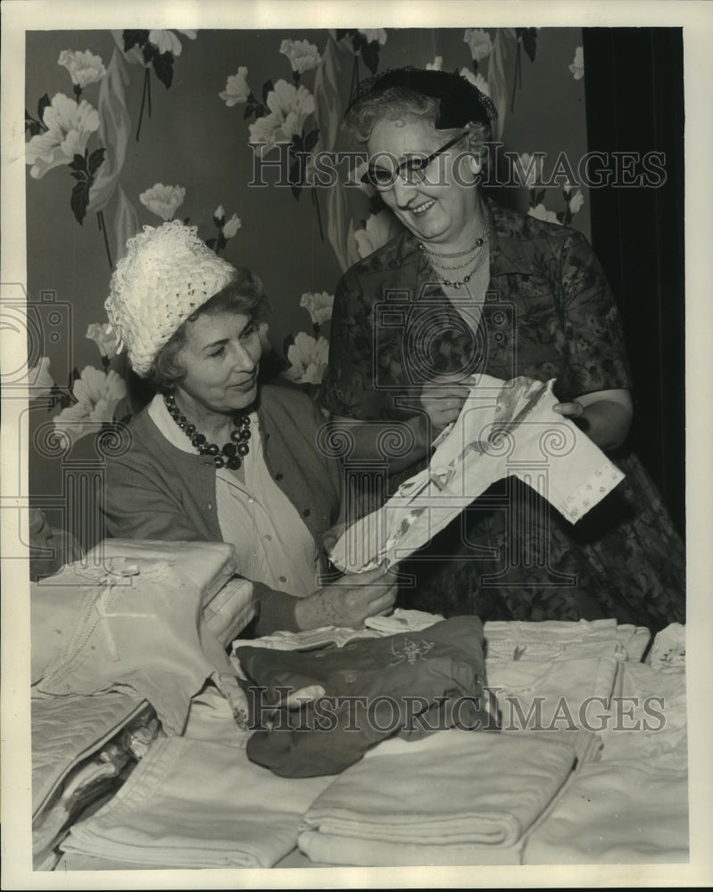 1962 Delegates of the Catholic Daughters of America - Historic Images