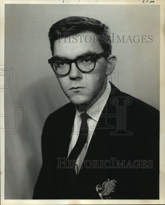 1964 Press Photo Ardley R. Hanemann Jr, Editor of the University's yearbook Woff - Historic Images