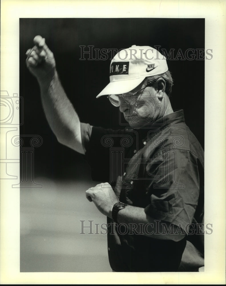 1994 Coach Pat Henry of the Louisiana State University track team. - Historic Images