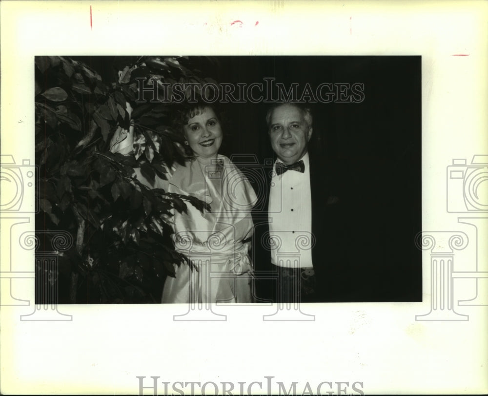 1993 Press Photo Beth and Howard Hershberg during Angel Ball - nob31035 - Historic Images