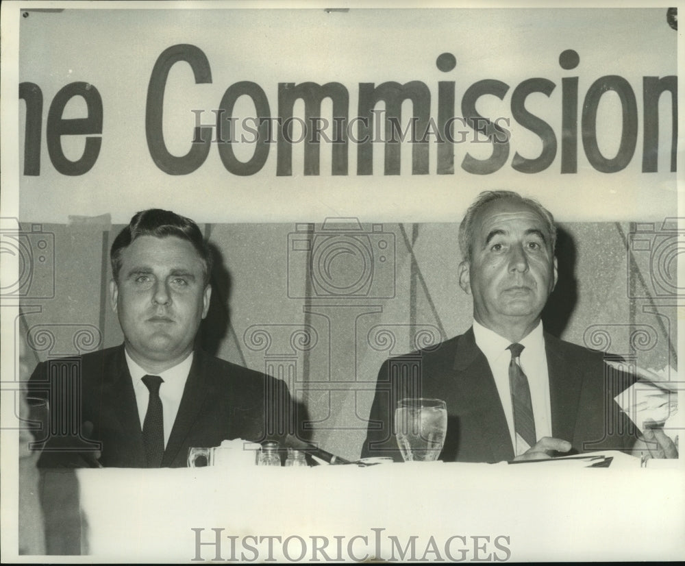 1968 Press Photo Sheriff Louis Heyd &amp; Aaron Kohn at Crime Commission Luncheon - Historic Images