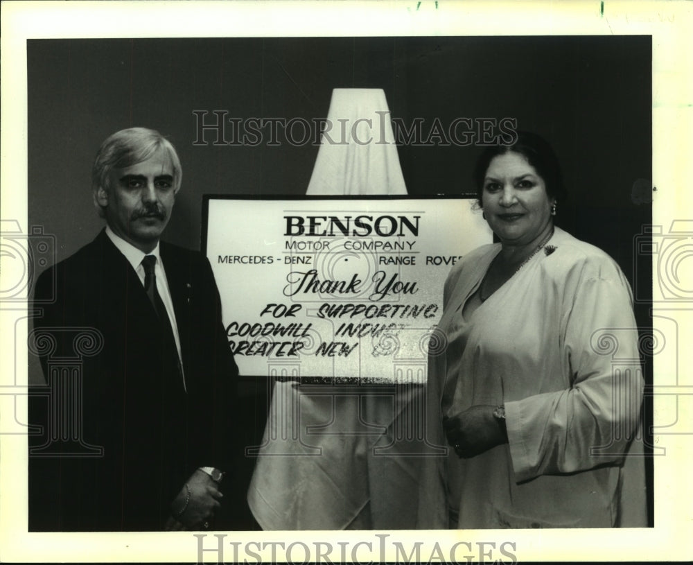 1988 Gail Hamilton &amp; Rick Hood at Goodwill Industries Benefit Lunch - Historic Images