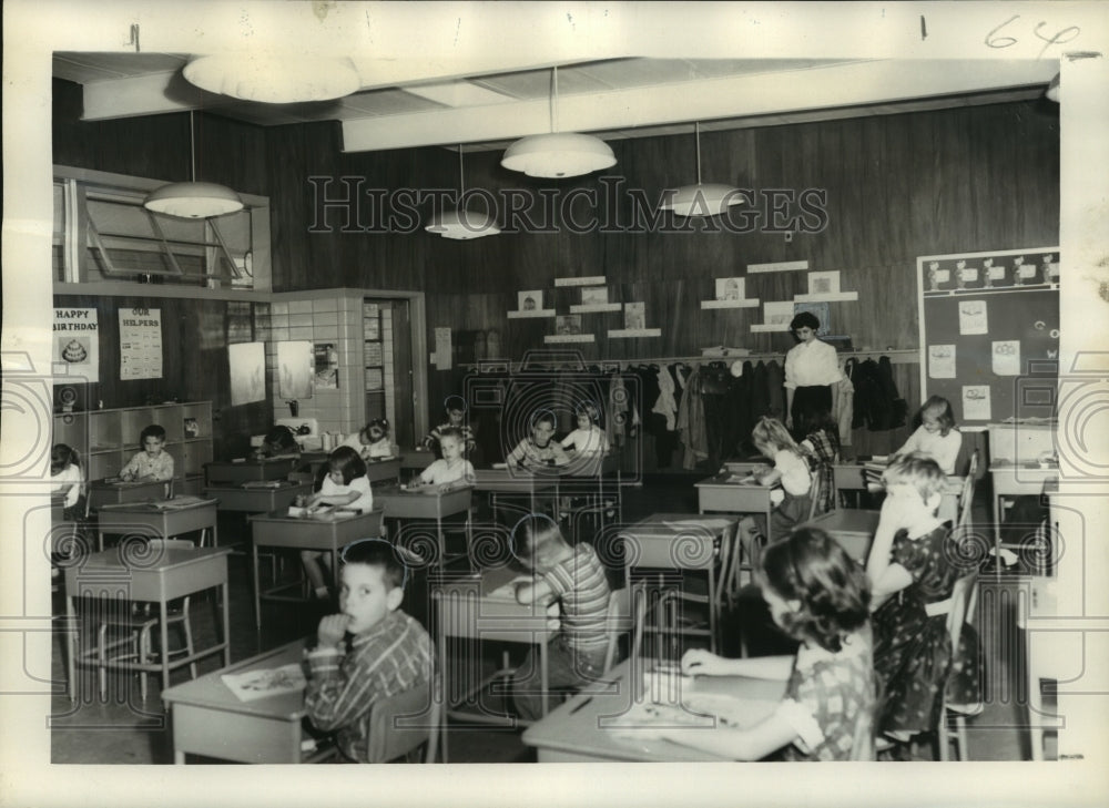 1957 Press Photo Classroom at Alice M. Harte School, Aurora Gardens - nob31444 - Historic Images