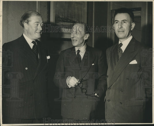 1957 Press Photo Commander A.C. Hardy and other delegates - nob32480 - Historic Images