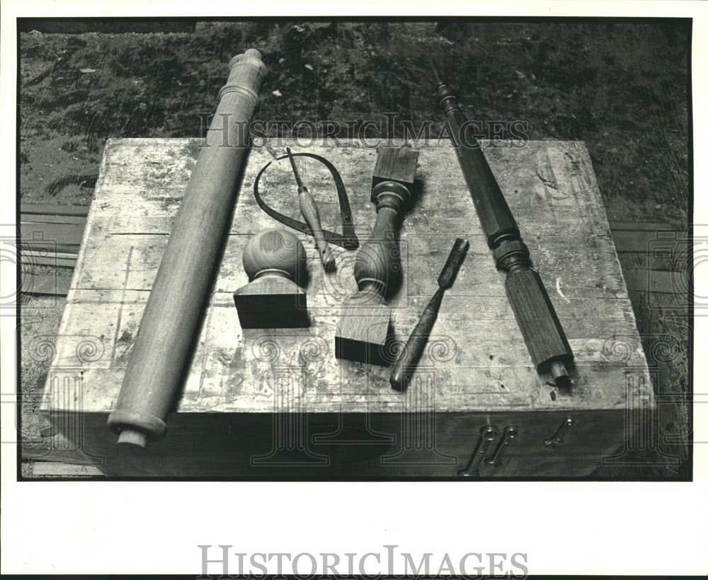 1986 Press Photo Still life of lathe turned wood pieces by John Hartsock - Historic Images