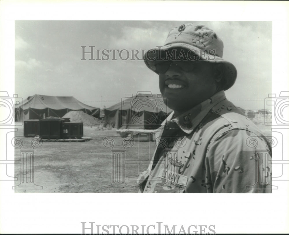 1993 Chief Petty Officer Michael Hardy returns from Somalia. - Historic Images