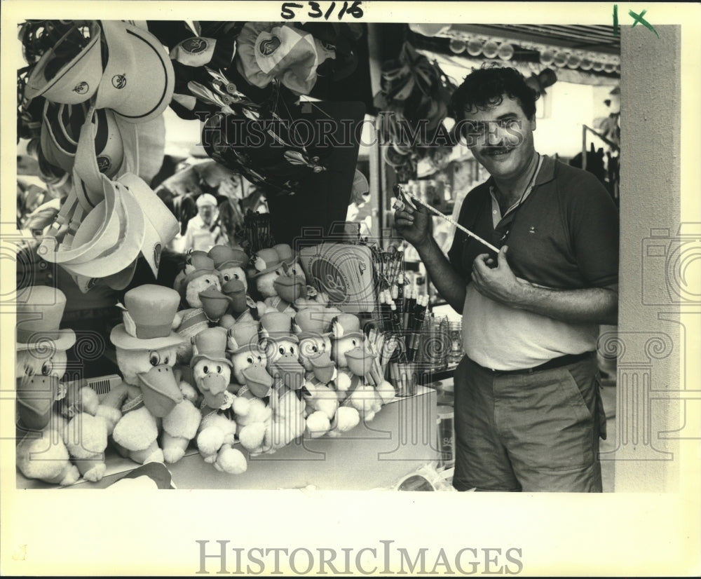 1984 Chappy Hardy goes to the fair. His show is worth watching. - Historic Images