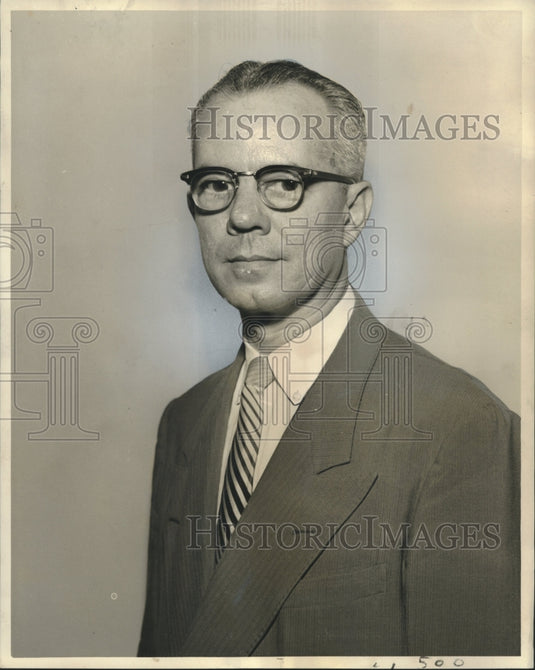 1959 Press Photo John L. Hillebrand, president of the De La Salle Boosters' Club - Historic Images