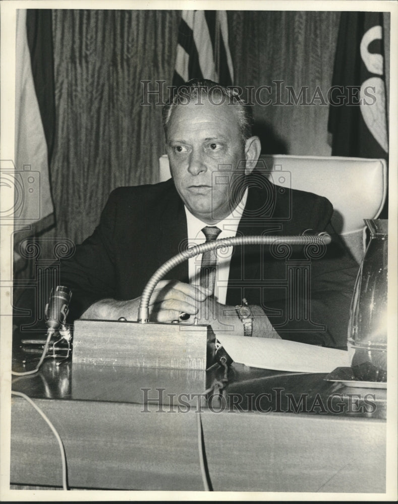 1966 Press Photo Thomas J. Heier Jr., Chief Administrator City Finance - Historic Images