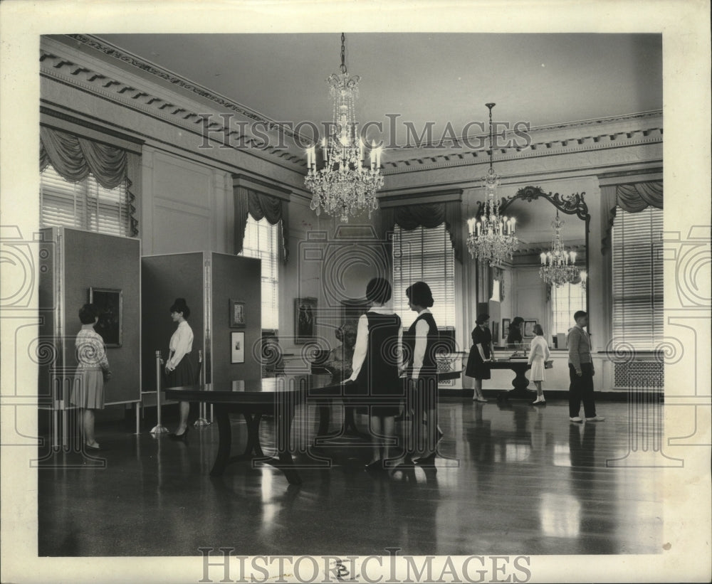 1964 Press Photo Formal reception room in mansion now houses works of art - Historic Images