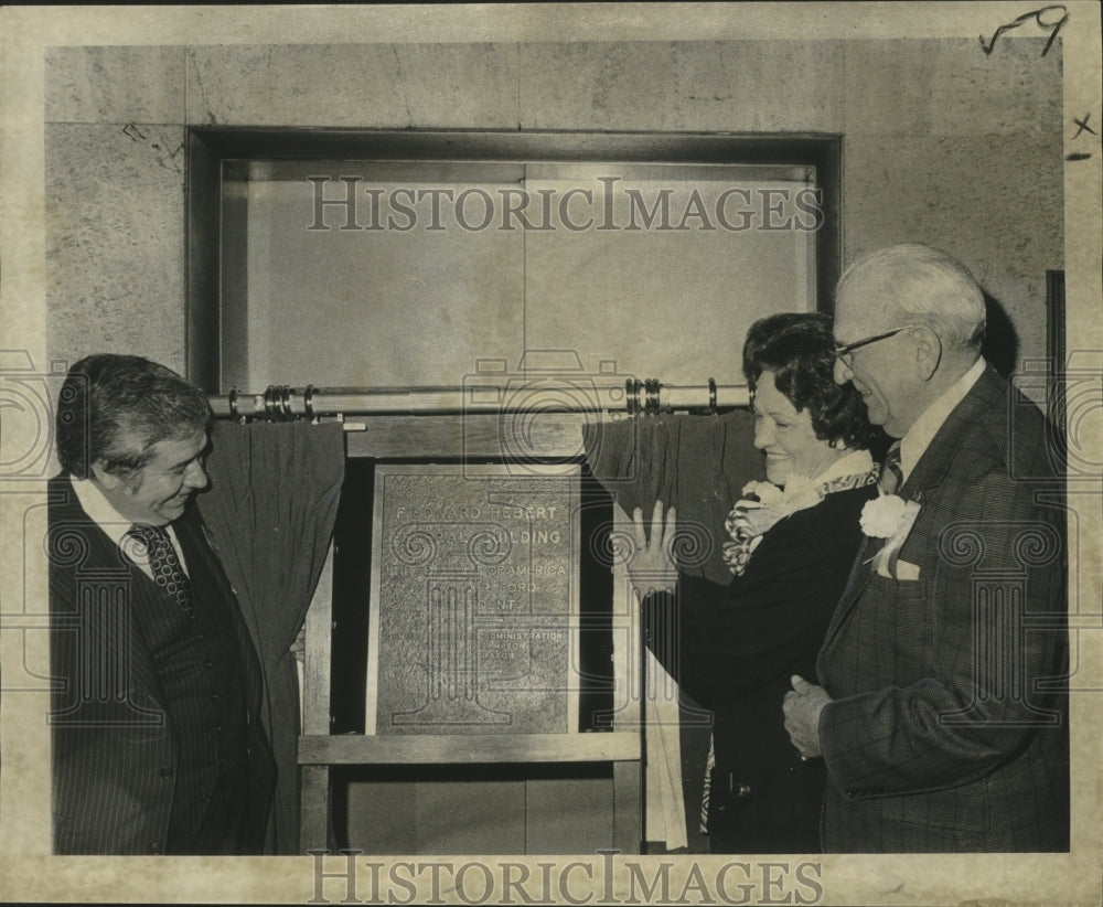 1975 Press Photo Congressman &amp; Mrs. Hebert at F. Edward Hebert Federal Building - Historic Images