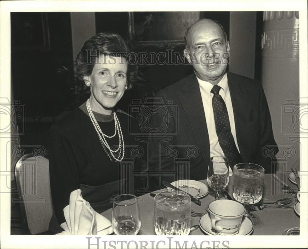 1988 Press Photo Marilyn Kullman and Theo Heller at Jewish Endowment Dinner - Historic Images