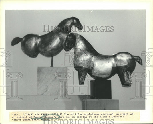 1991 Press Photo Robert Helmer's work on display at Slidell Cultural Center - Historic Images