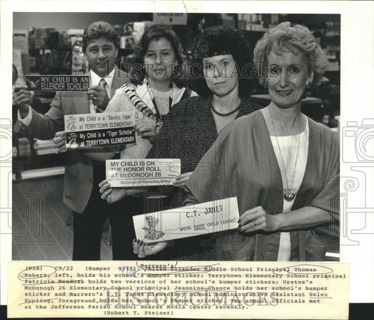 1988 Press Photo School officials at Jefferson Parish School Boards Media Center - Historic Images