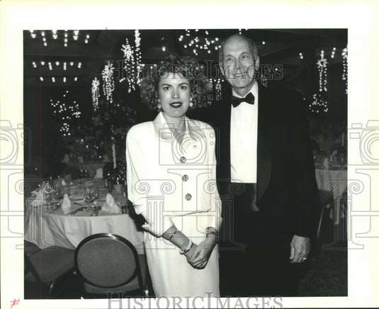 1992 Press Photo Kelly Harper & Bob Heinsen attending the Blue Rose Ball - Historic Images