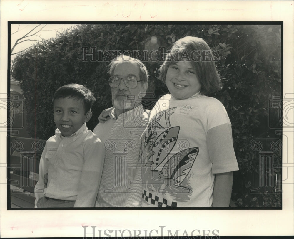 1990 Press Photo Marvin Molina, Dr. Mayer Heiman, Adriaba Cabrera - Historic Images