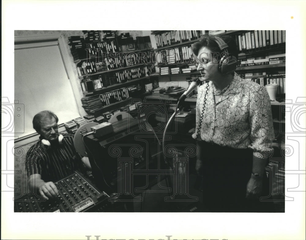 1994 Press Photo Anita Heigle and vocal track producer Earl Stanley in Metairie - Historic Images