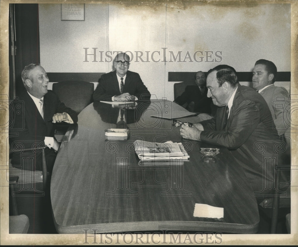 1968 Press Photo Tommy Heir and other Teamster members - nob34325 - Historic Images