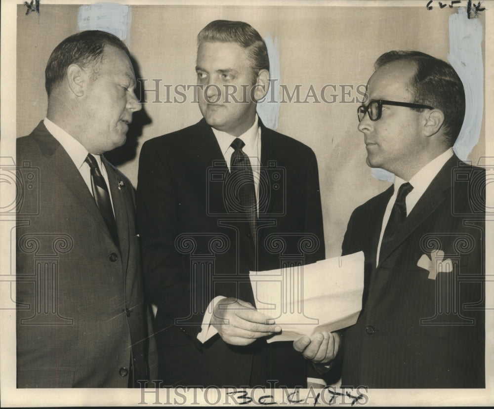 1969 Press Photo Family Life and Sex Education pilot program launch- McMain High - Historic Images