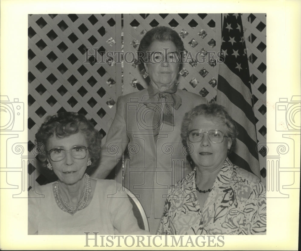 1989 Press Photo Friend of the Library Luncheon at Forest Restaurant, Mandeville - Historic Images