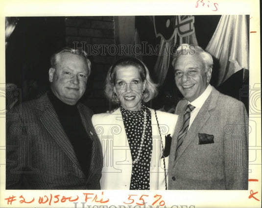 1990 Press Photo Distinguished guest attending The Hilton's Super Brunch - Historic Images