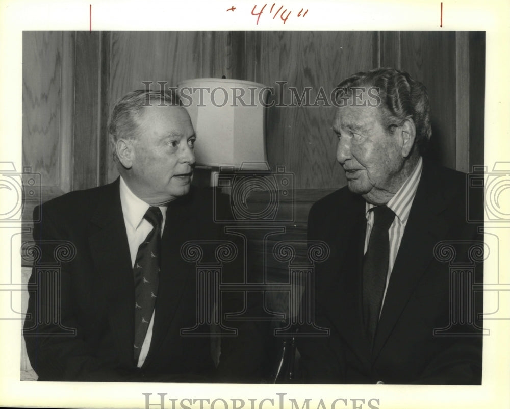 1990 Press Photo Barron Hilton with Phil Harris at Hilton&#39;s Superbowl Party - Historic Images