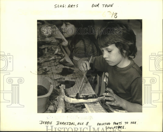 1986 Press Photo Student painting at "Arts Camp" at Phoebe Hearst School. - Historic Images