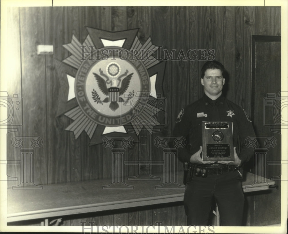 1991 Press Photo James Hebert was named Deputy of the Year by local VFW. - Historic Images