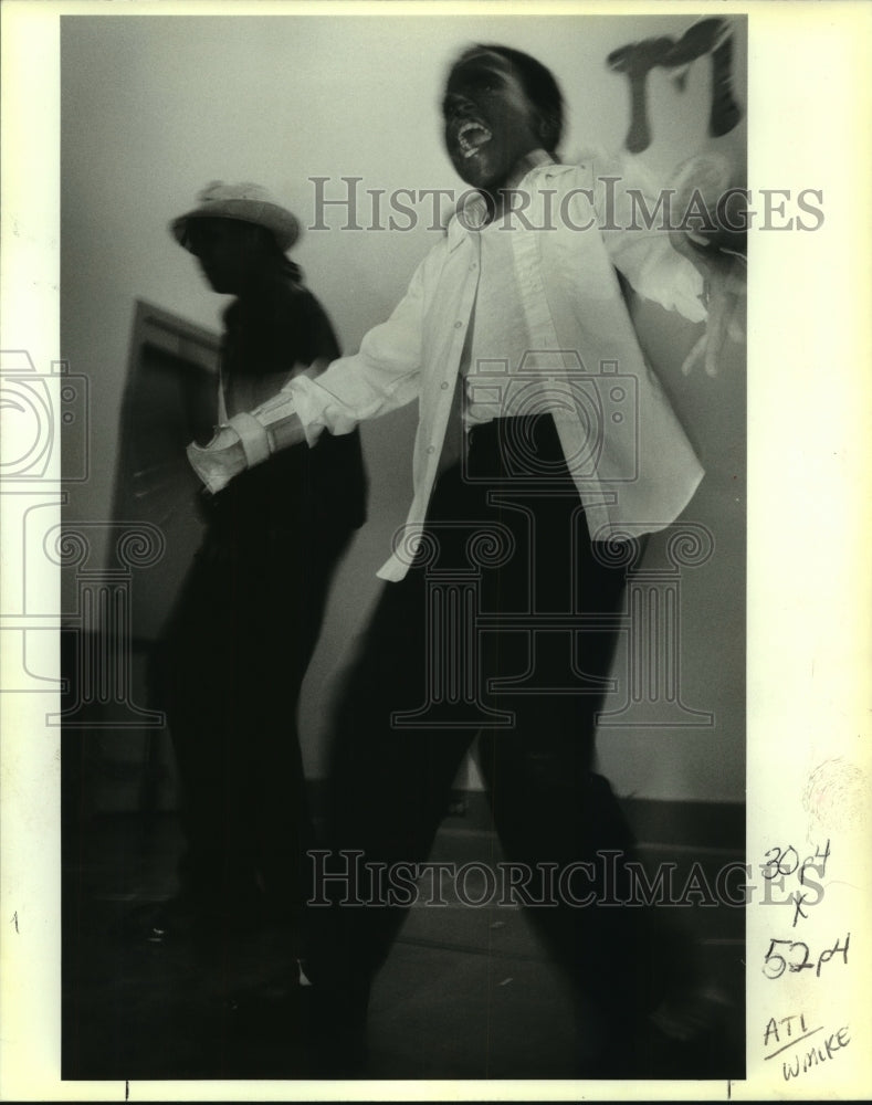 1993 Press Photo Eugene Honaro, Jr. at C.J. Middle School -Covington, Louisiana - Historic Images