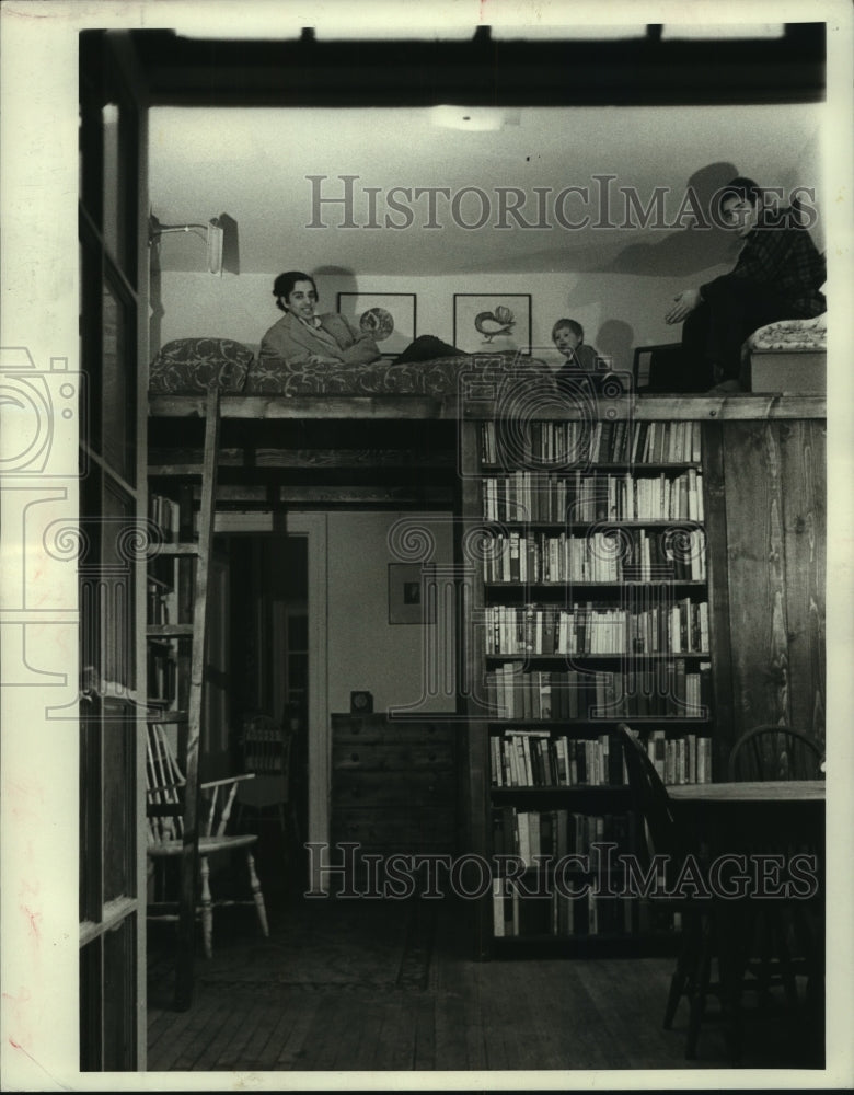 1968 Press Photo Typical sleeping balcony with built-in bookshelves and passage - Historic Images