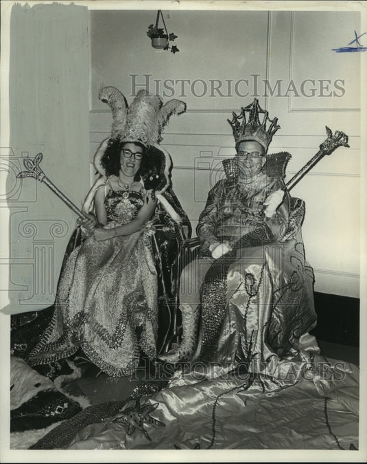 1967 Press Photo King & Queen Carnival ball at New Orleans Home for Incurables - Historic Images