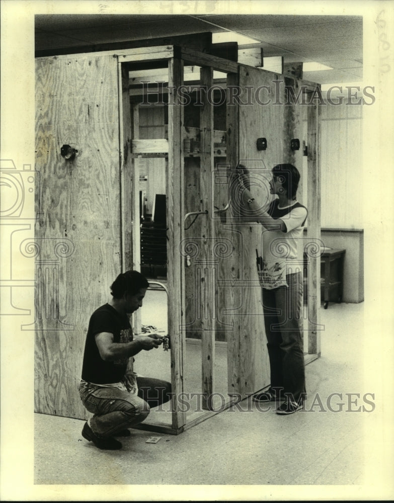 1981 Press Photo House wiring pre-apprentice class sponsored by Home Builders - Historic Images