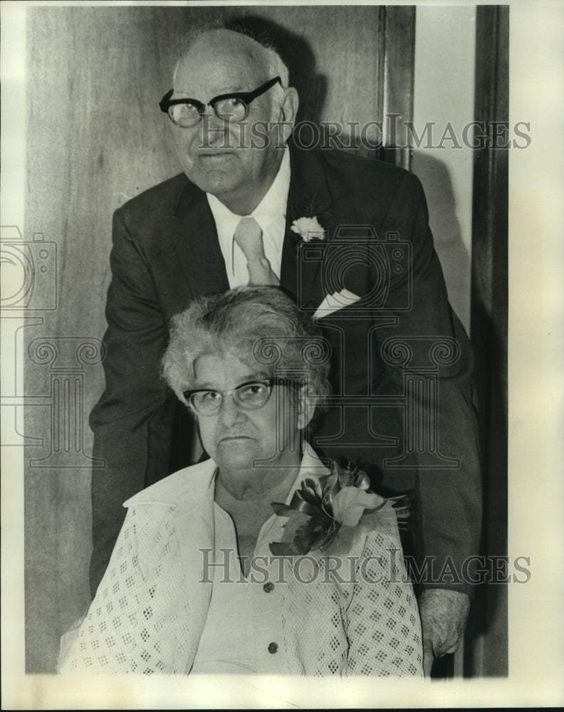 1975 Press Photo Mr. and Mrs. Jules Houidobre celebrate 50th wedding anniversary - Historic Images