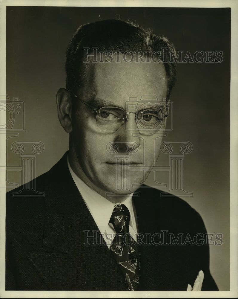 Press Photo John H. Hinse, General Manager, Fellows Medical Company - Historic Images