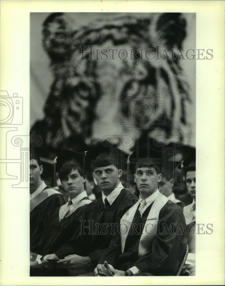 1989 Press Photo Holy Cross High School graduating class at Baccalaureate Mass - Historic Images