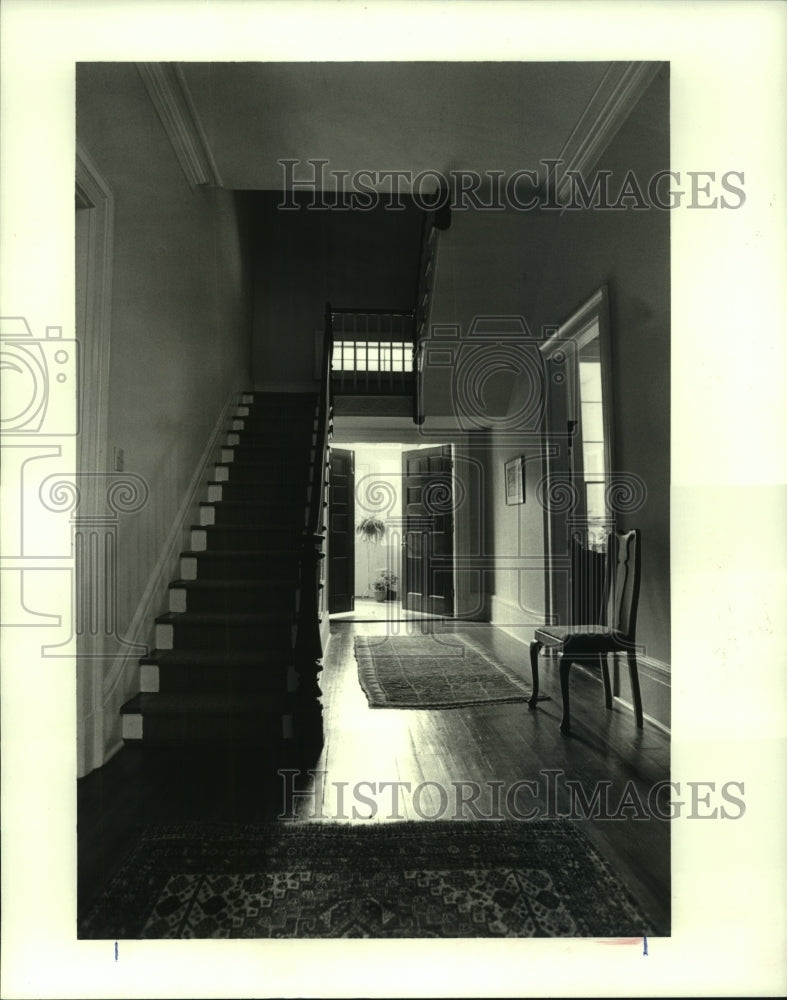 1986 Press Photo Interior of Dr. Jeffrey Griffin&#39;s home on 1729 Coliseum Street - Historic Images