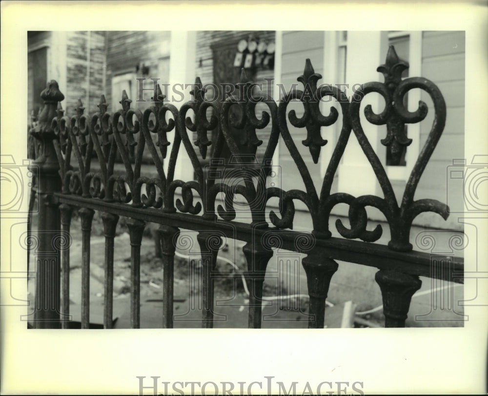 1989 Press Photo Gate of the Renovated property on 1464 Magazine Street - Historic Images