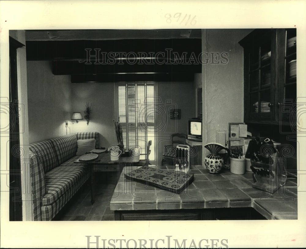 1986 Press Photo The couple who live here wanted a kitchen they could share. - Historic Images