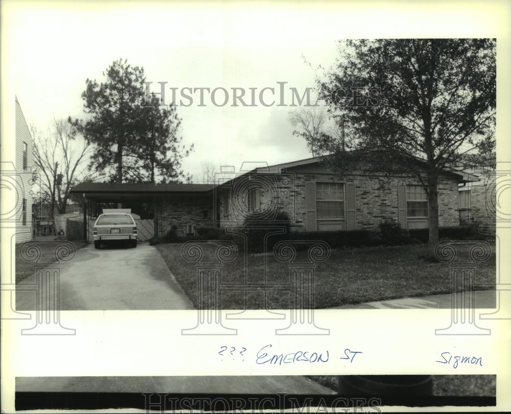 1989 Press Photo Housing - Emerson St. - nob35296 - Historic Images