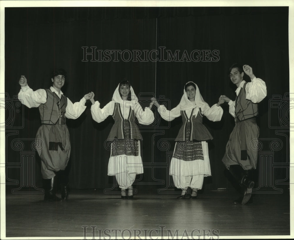 1988 Press Photo Greek Festival at Holy Trinity Greek Church on Robert E. Lee - Historic Images