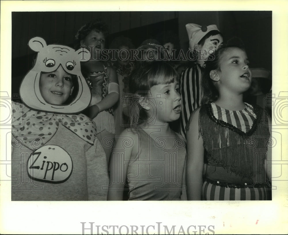 1988 Press Photo Honey Island Elementary School&#39;s Dedication and Open House - Historic Images