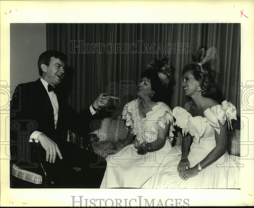 1990 Press Photo Sybarites - Dr. Chesley Hines, Phyllis Hines and Linda Kolb - Historic Images