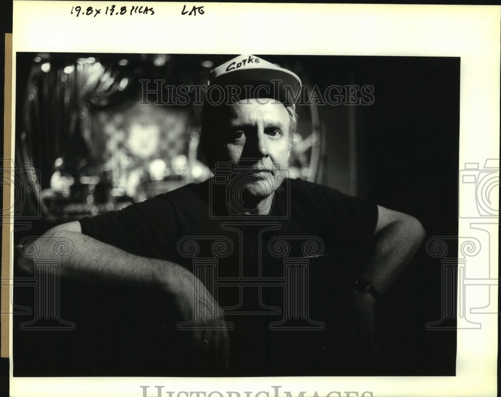 1992 Press Photo Director C. Robert Holloway - Historic Images